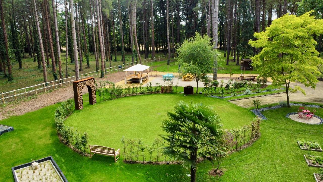 Domaine De Pan Villa Saint-Lyphard ภายนอก รูปภาพ